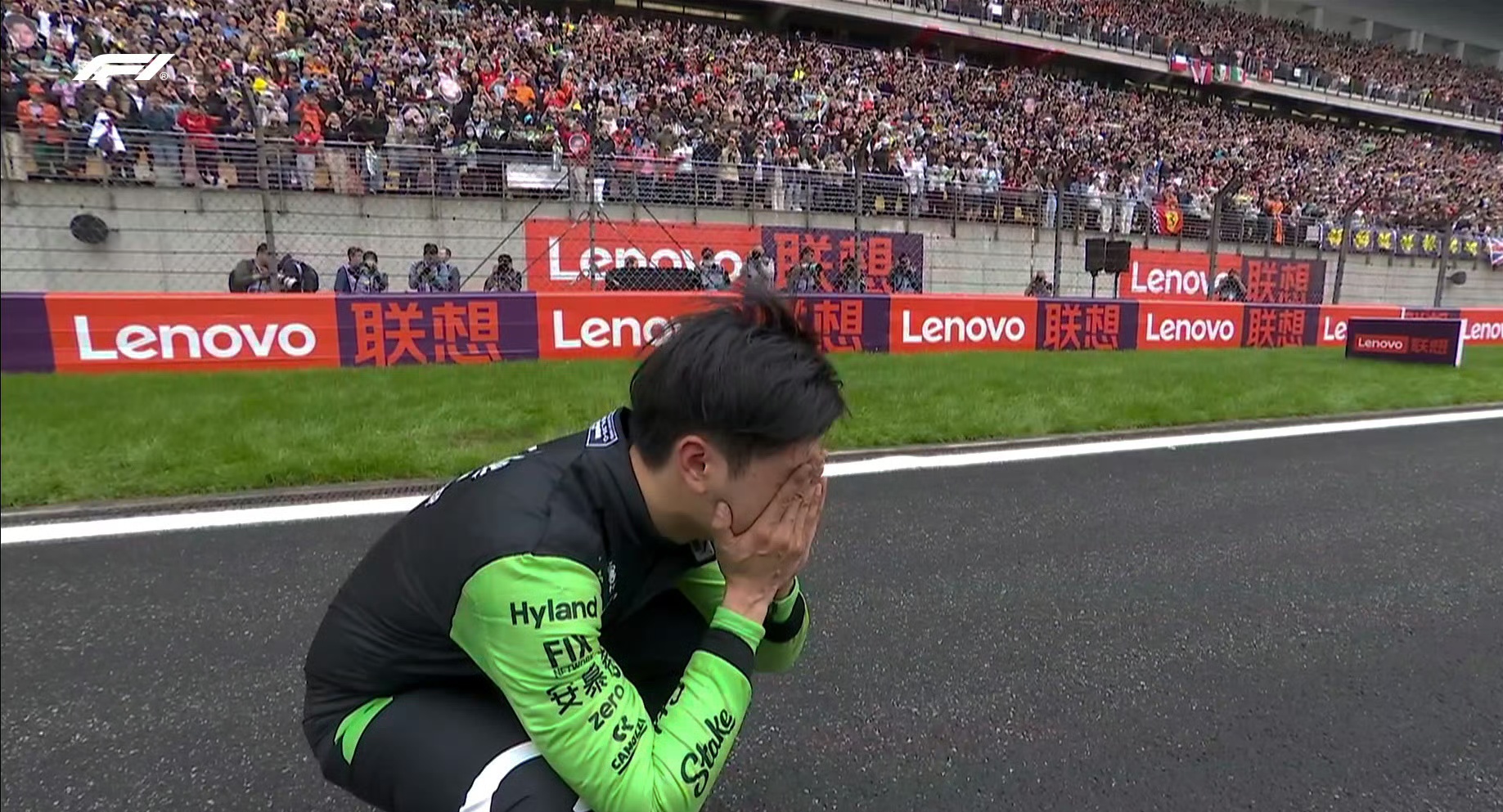 红牛车队碾压索伯车队,阿隆索高光表现 红牛车队碾压索伯车队,阿隆索高光表现