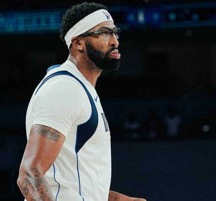 独行侠绝杀天津队，克莱状态火热