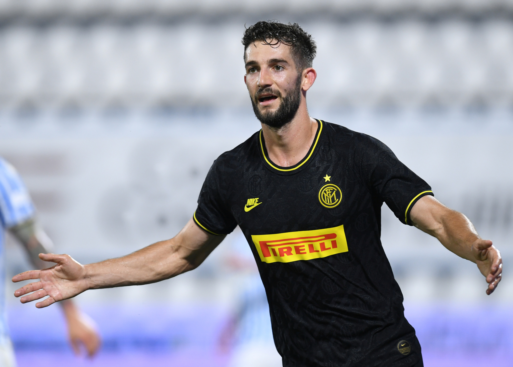 马赛完胜国际米兰，蒂亚戈高光表现