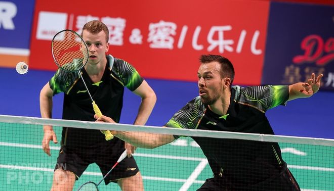 中国队横扫德国队,马琳点燃赛场 中国队横扫德国队,马琳点燃赛场