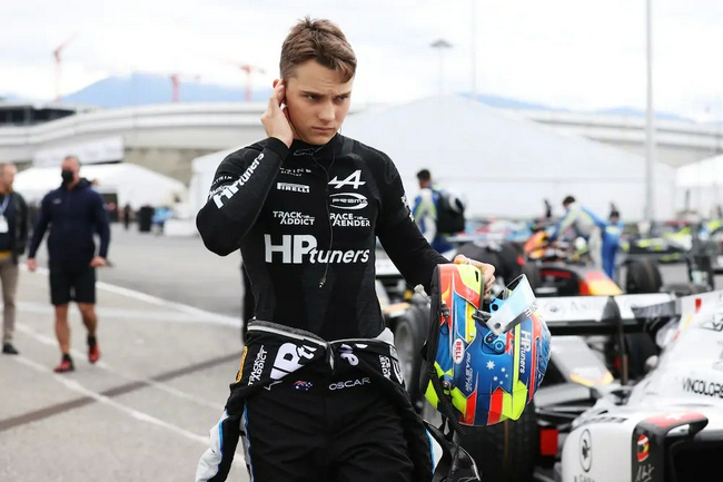 索伯车队翻盘威廉姆斯,皮亚斯特里点燃赛场 索伯车队翻盘威廉姆斯,皮亚斯特里点燃赛场