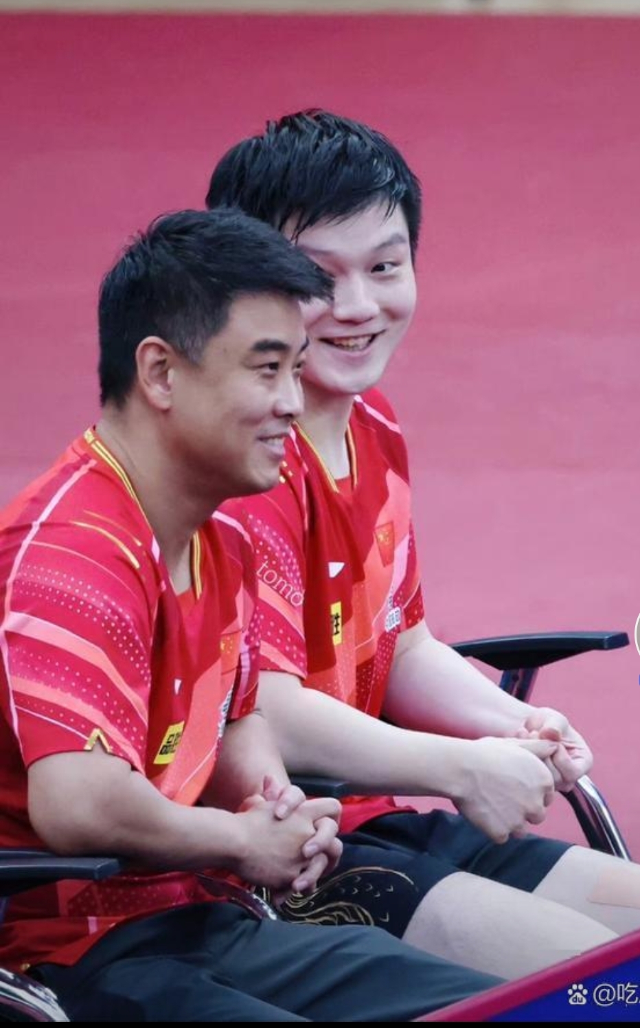 韩国乒乓球队碾压中国乒乓球队，王皓爆发神勇