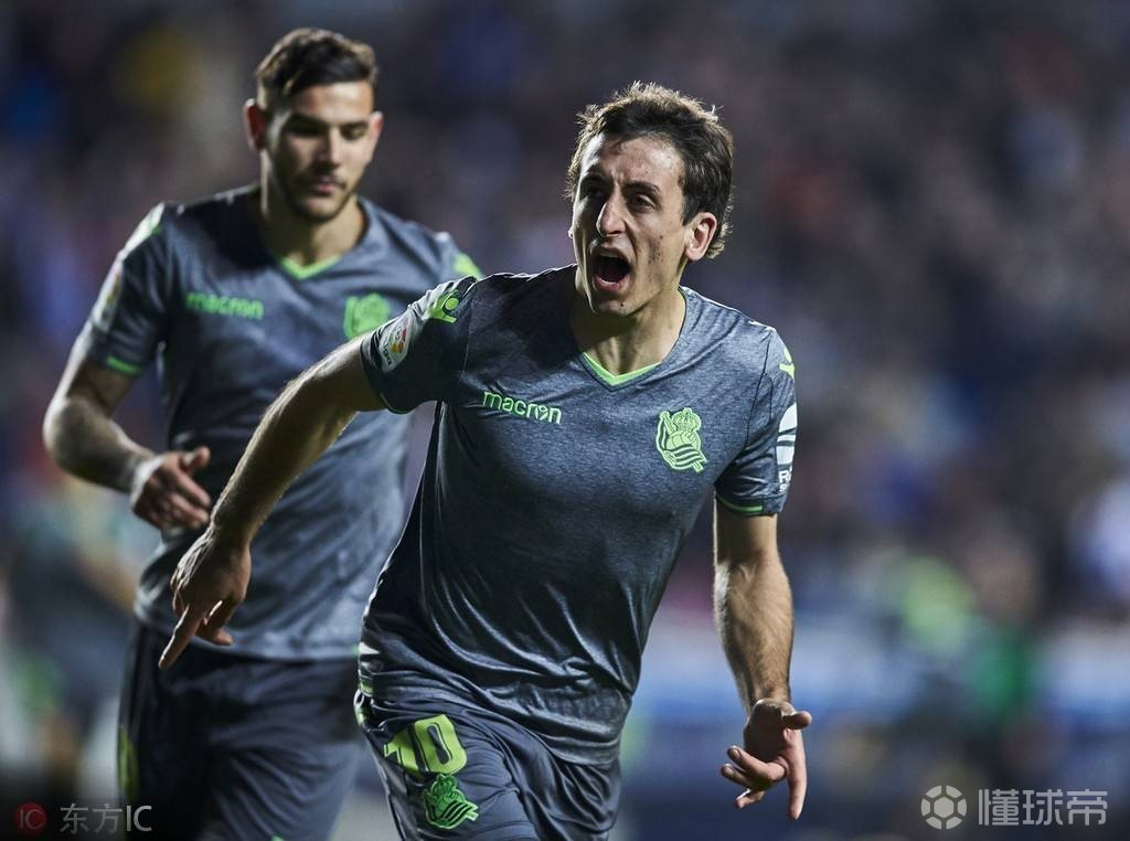 瑞典翻盘乌拉圭，奥亚尔萨瓦尔刷新纪录