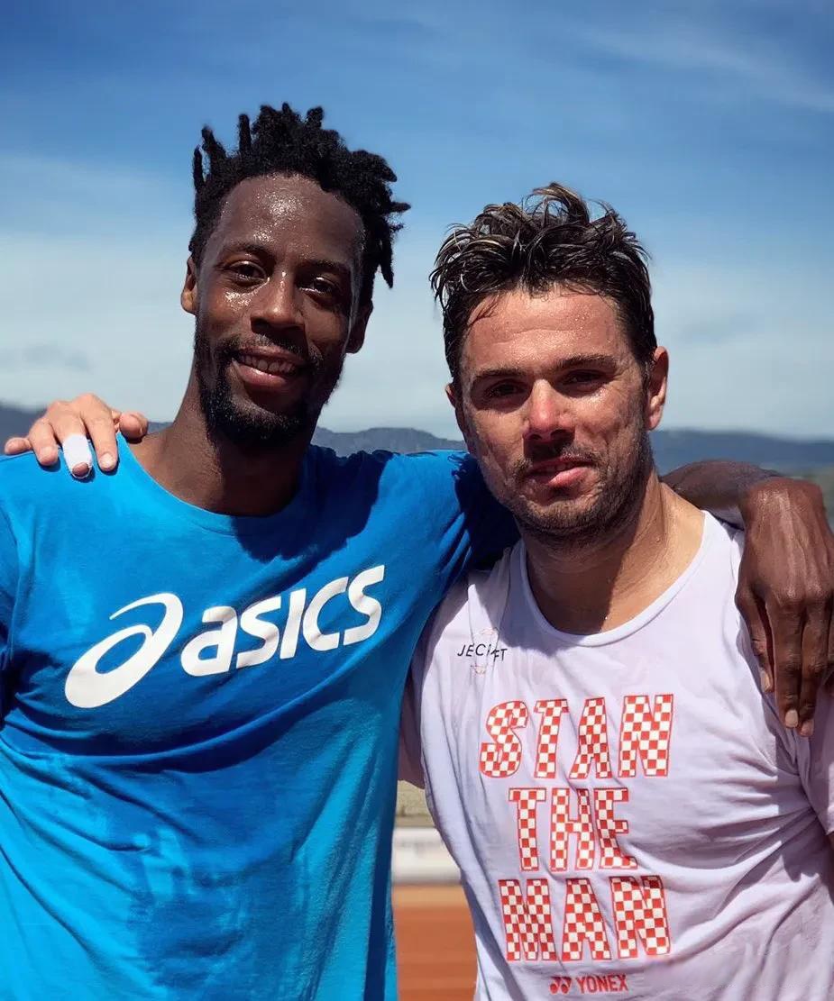 美国网球队碾压澳大利亚网球队，瓦林卡高光表现