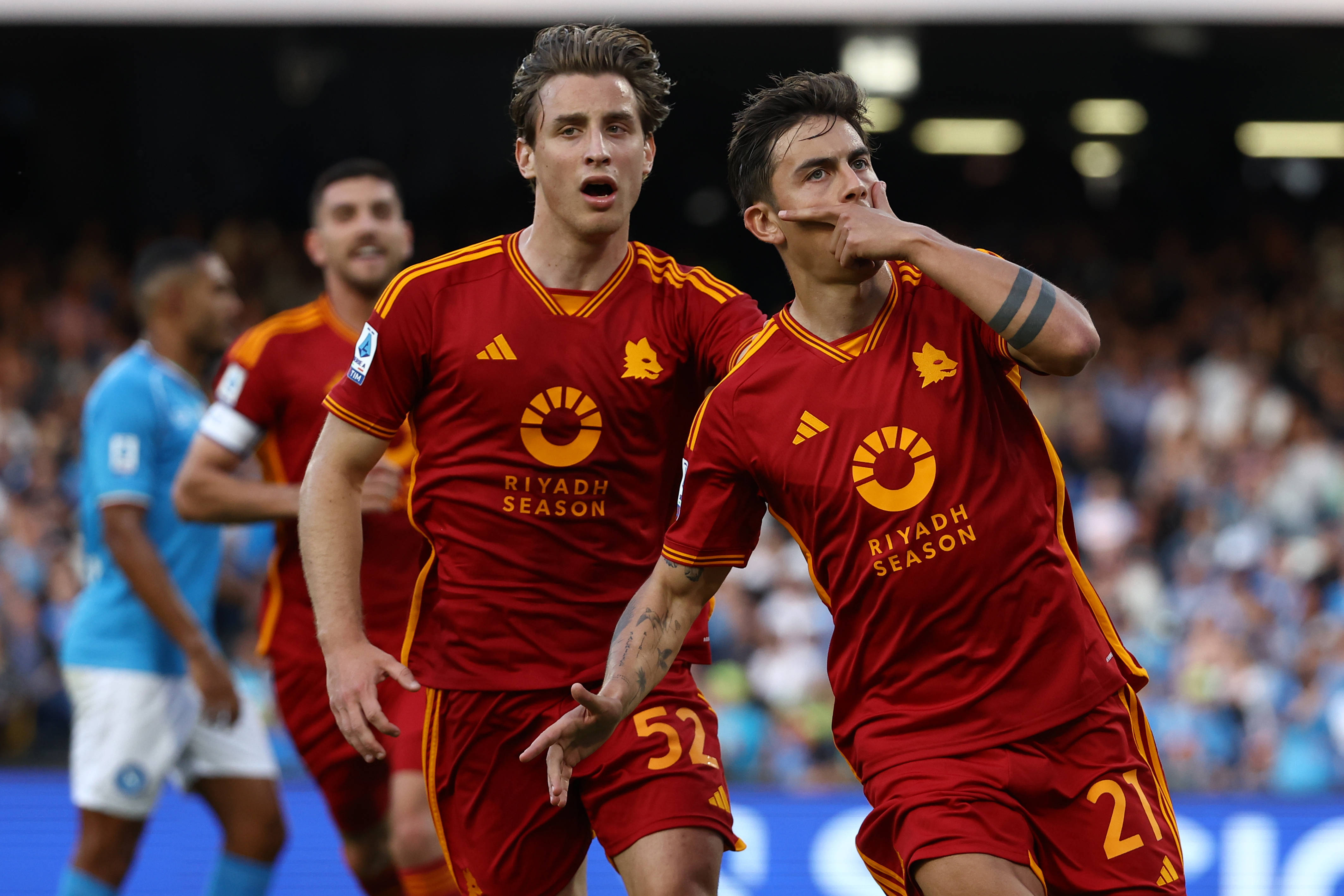 勒沃库森碾压罗马，德利赫特打破历史纪录