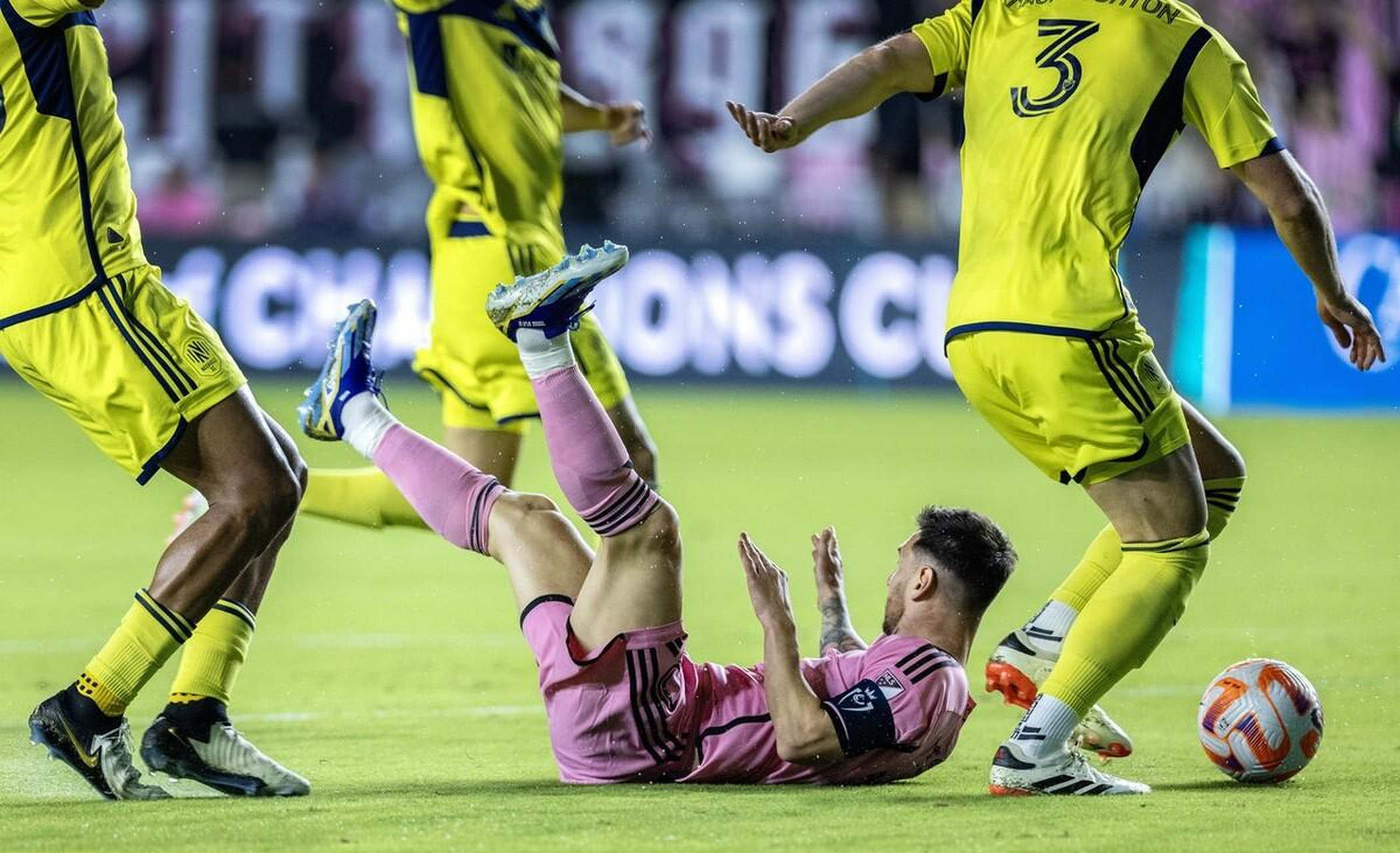 绝对精彩!比赛中发生的一幕幕激动人心的时刻 绝对精彩!比赛中发生的一幕幕激动人心的时刻