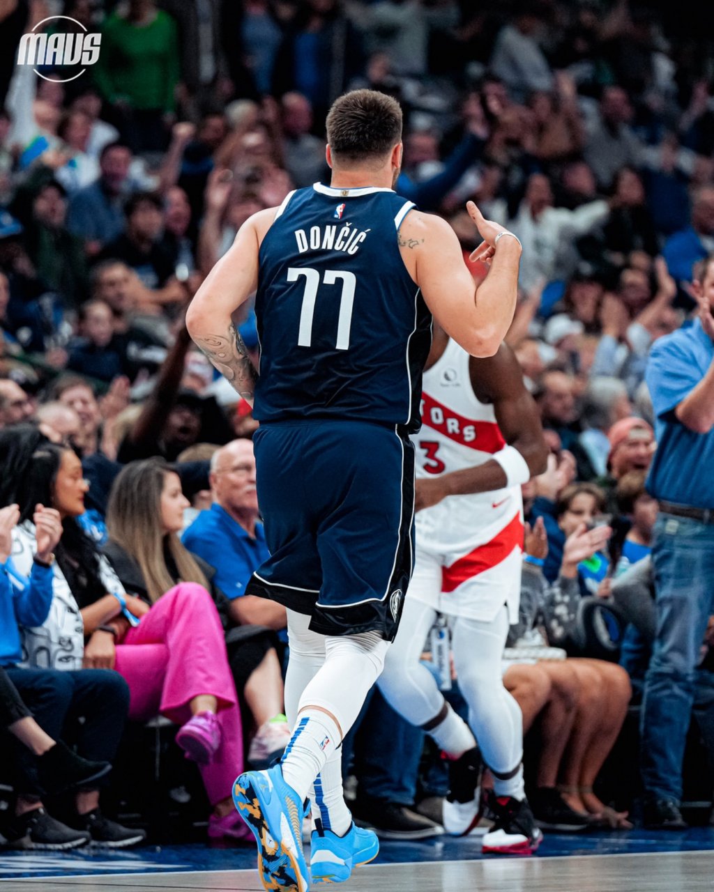 猛龙顶住压力,战胜独行侠晋级 猛龙顶住压力,战胜独行侠晋级