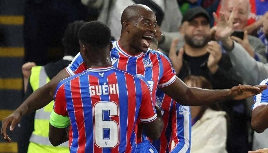 水晶宫赢球开心,球队士气大增 水晶宫赢球开心,球队士气大增