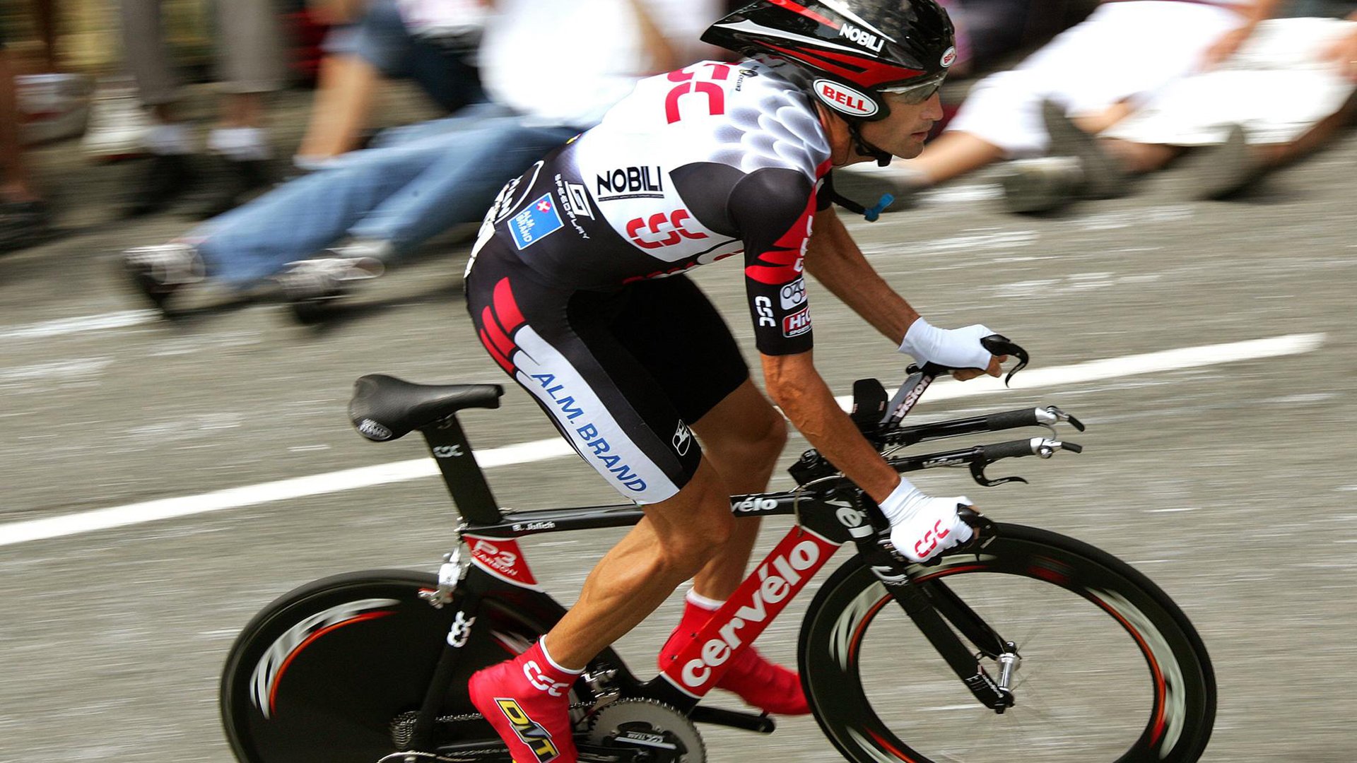 奥运周期关键战,国王压制篮网,焦点战背后的战略博弈