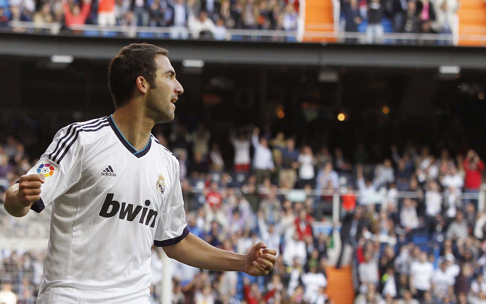 本泽马里程碑之夜，卡塔尔资本强势入主雷恩引发足坛新格局