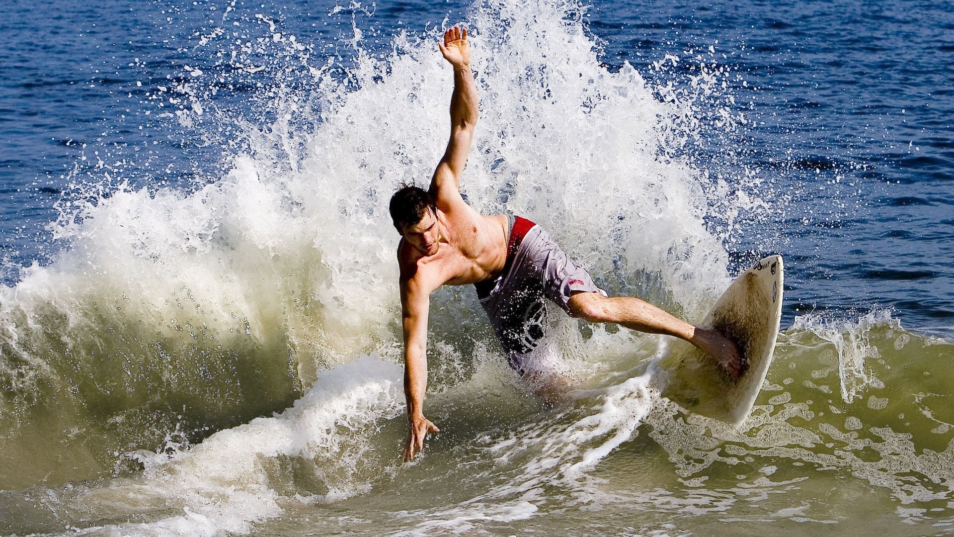 当广东队正面击溃灰熊，一场跨越次元的NBA季后赛焦点战