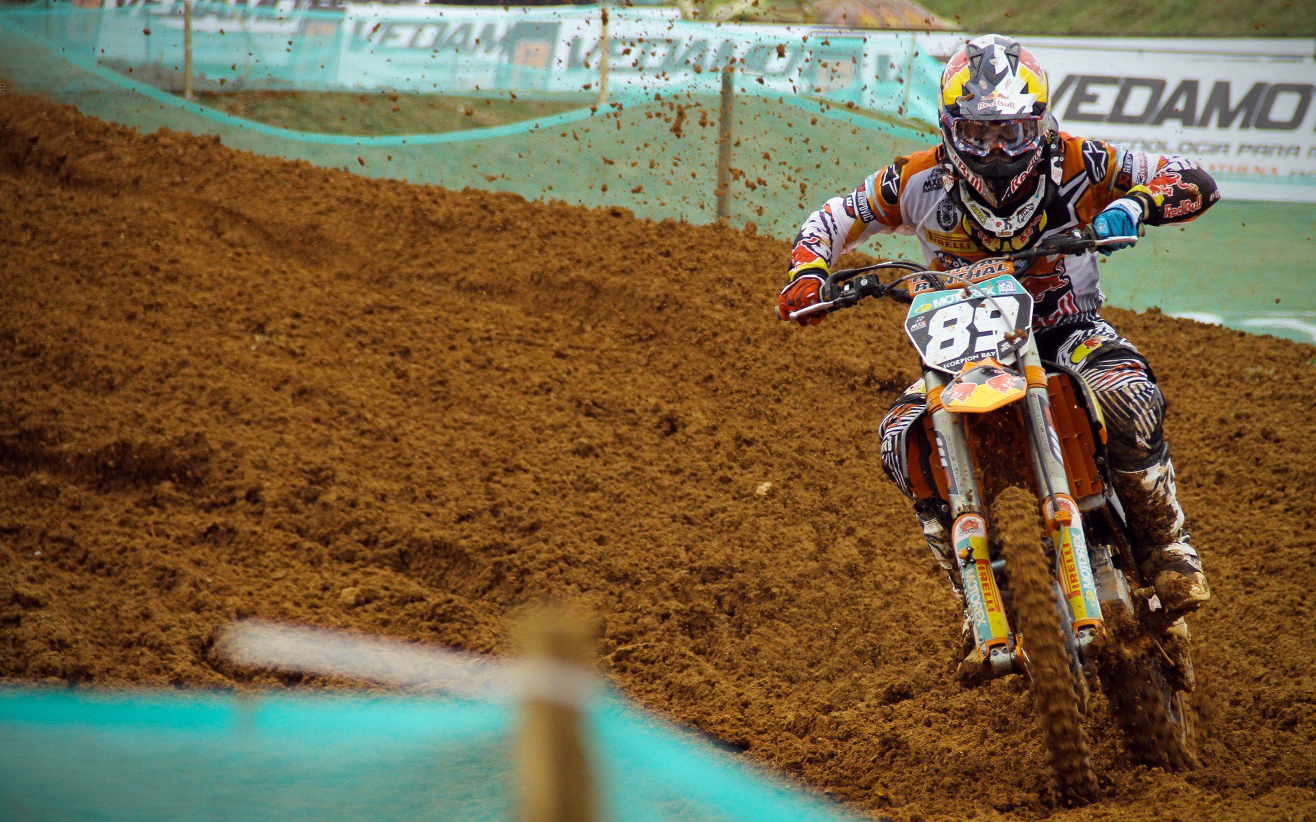 意甲焦点战之夜,莫德里奇进攻端无人可挡,谱写绿茵传奇