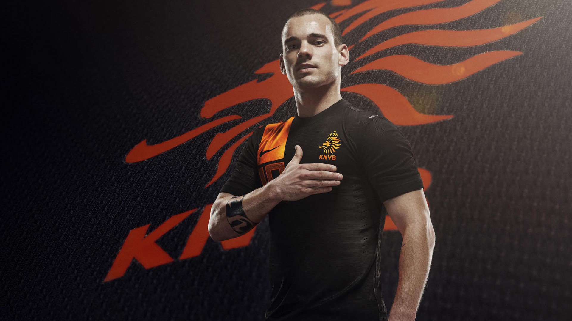 赛道上的红与黑,红牛二队横扫哈斯,塞恩斯高光闪耀